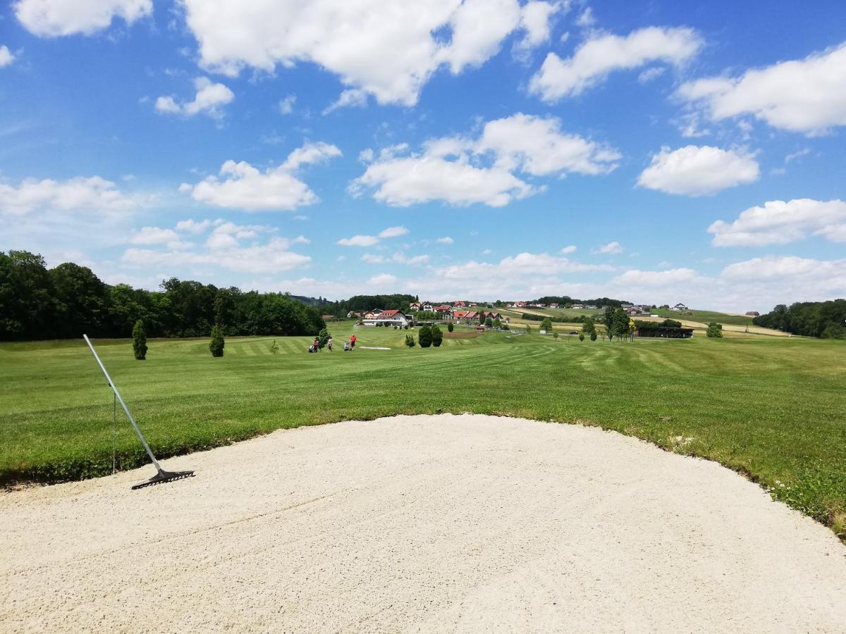 Golf Resort Kloech Екстериор снимка