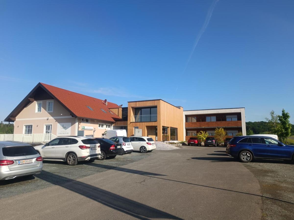 Golf Resort Kloech Екстериор снимка