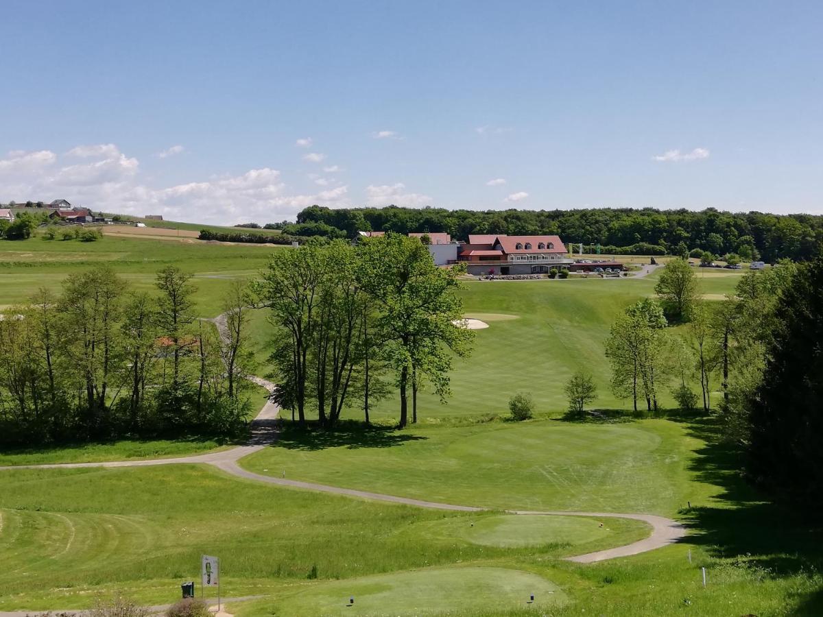 Golf Resort Kloech Екстериор снимка